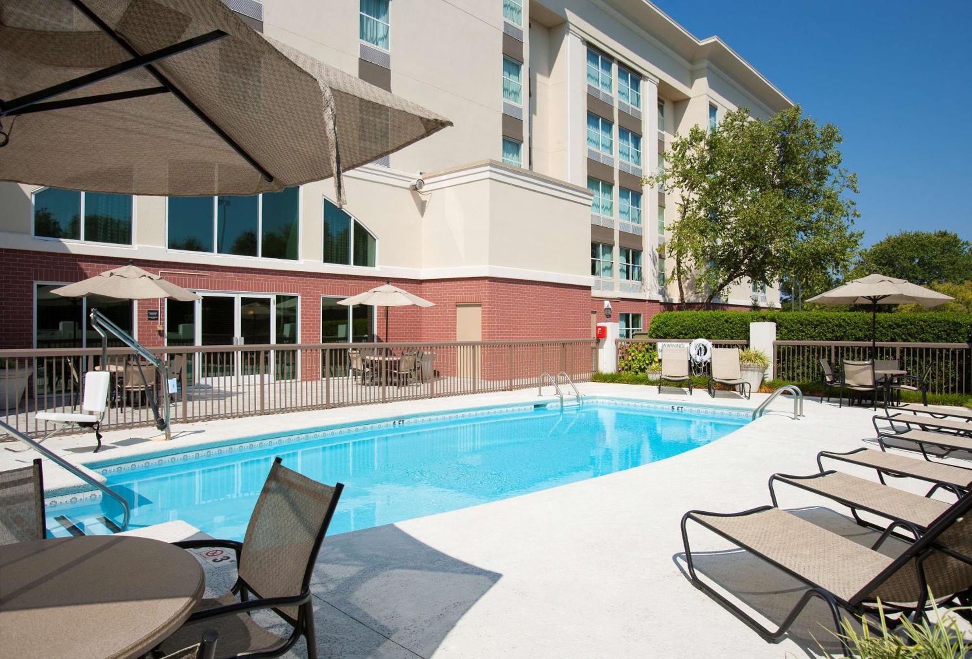 Hampton Inn & Suites Charlotte/Pineville Exterior photo